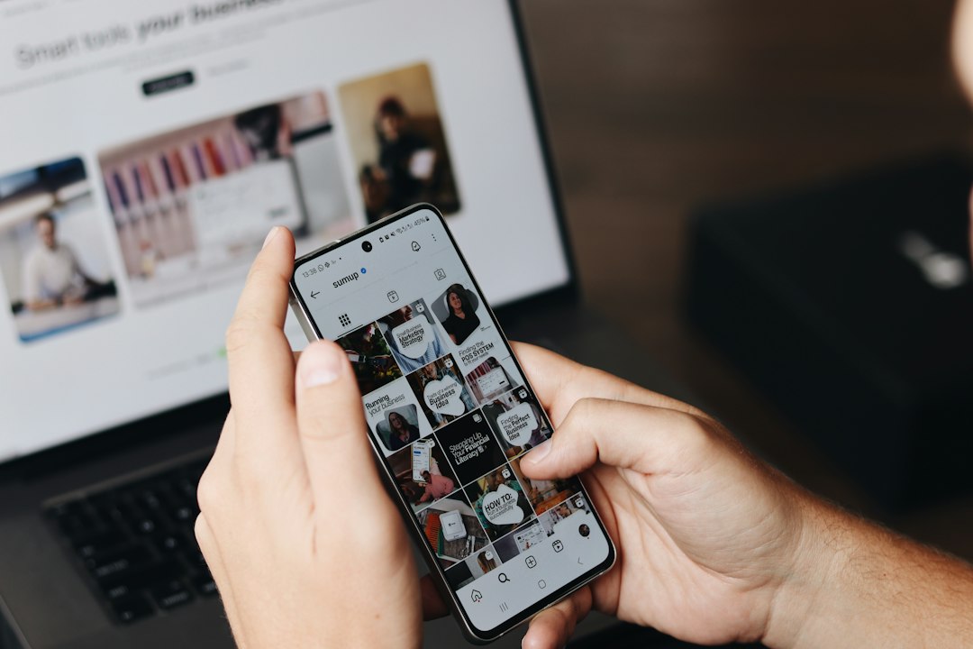 Illustrative digital marketing workspace representing OpenAI advertising measurement and ChatGPT Ads